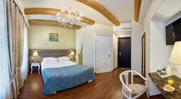 Номер люкс в Гостинице Росси