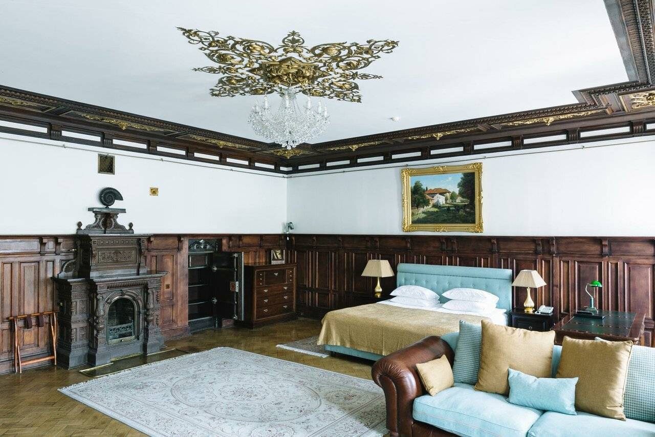 Делюкс с видом во внутренний дворик